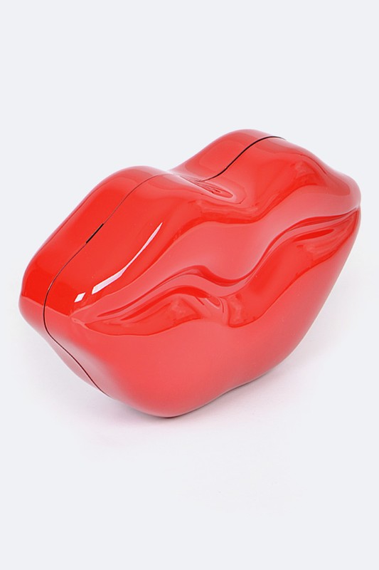 Lips Clutch BagLength - 8.5" Width - 2.25" Height - 4.5" Shoulder Chain Included Composition - Polyurethane & Mix Metals Lead & Nickel Compliant