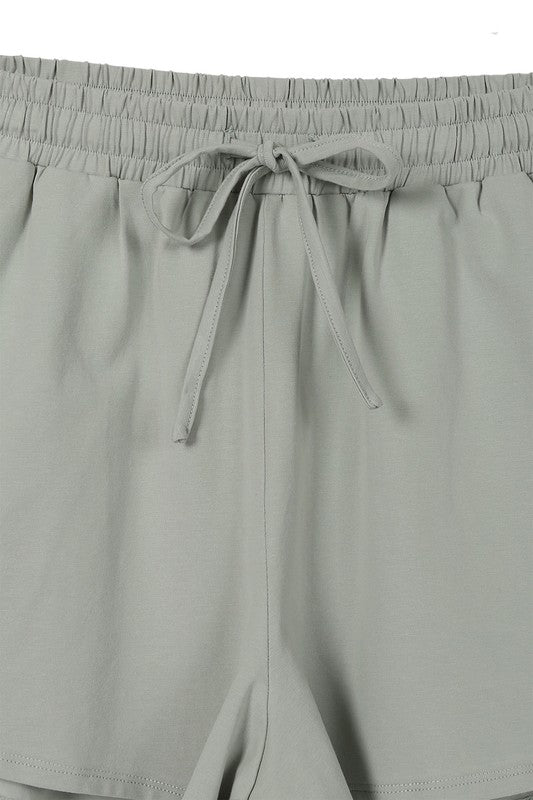 Training wear bottom shorts*Training wear bottom shorts*Pattern type : solid*Stretch : stretch*Sheer : not lined, but not sheer*Care instruction : machine wash cold, only non-chlorine bleach w