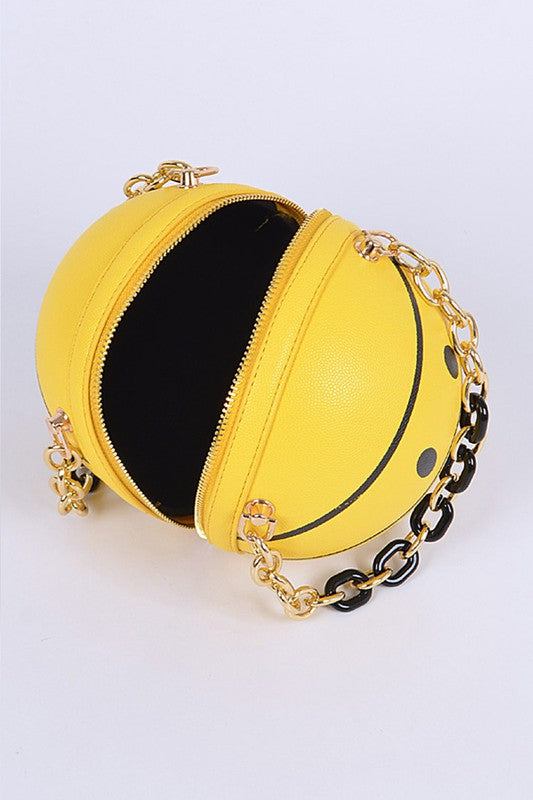 Smily Basketball Swing ClutchHeight - 6.5"Width - 6.5"Depth - 6.5"Shoulder Chain IncludedComposition - Mix Metals , PolyurethaneLead & Nickel Compliant
