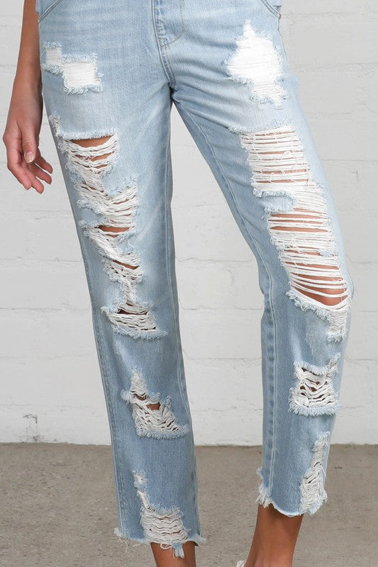HEAVY DISTRESSED STRAIGHT FIT OVERALLHEAVY DISTRESSED STRAIGHT OVERALL100% COTTON(SIZE S)WAIST 29 1/2"HIP 39 1/2"FRONT RISE 12 1/2"LEG OPENING 13 1/2"INSEAM 26 1/2"*Model wears size S*MODELHEIGHT 5'10"W