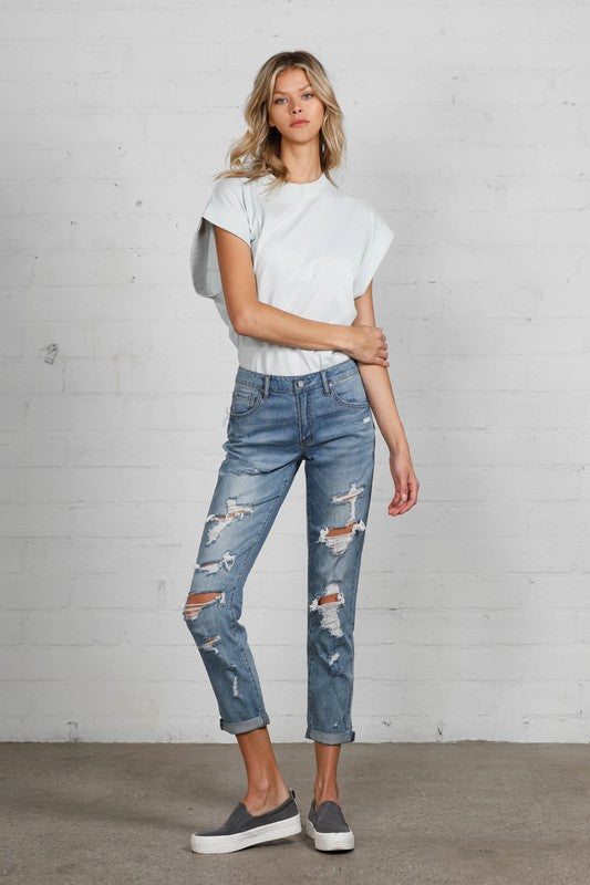 Mid Rise Heavy Destroyed Jeans(SIZE 3)WAIST 29 1/2"HIP 36"FRONT RISE 9 1/2"LEG OPENING 12"INSEAM(FOLDED) 25"*Model wears size 3*MODELHEIGHT 5'9"WAIST 24"HIPS 35"BUST 34"SIZE 1-3-5-7-9-11-13PACK 1