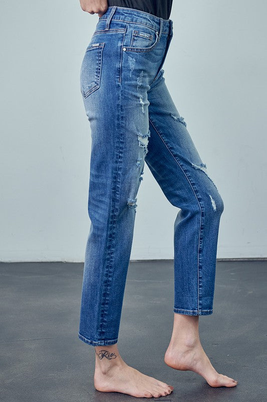 SLIM GIRLFRIEND JEANSSLIM GIRLFRIEND JEANS 98% COTTON, 2% SPANDEX(SIZE 3)WAIST 26"HIP 34 1/4"FRONT RISE 10"LEG OPENING 12 3/4"INSEAM 29"*Model wears size 3*MODELHEIGHT 5'9"WAIST 24"HIPS