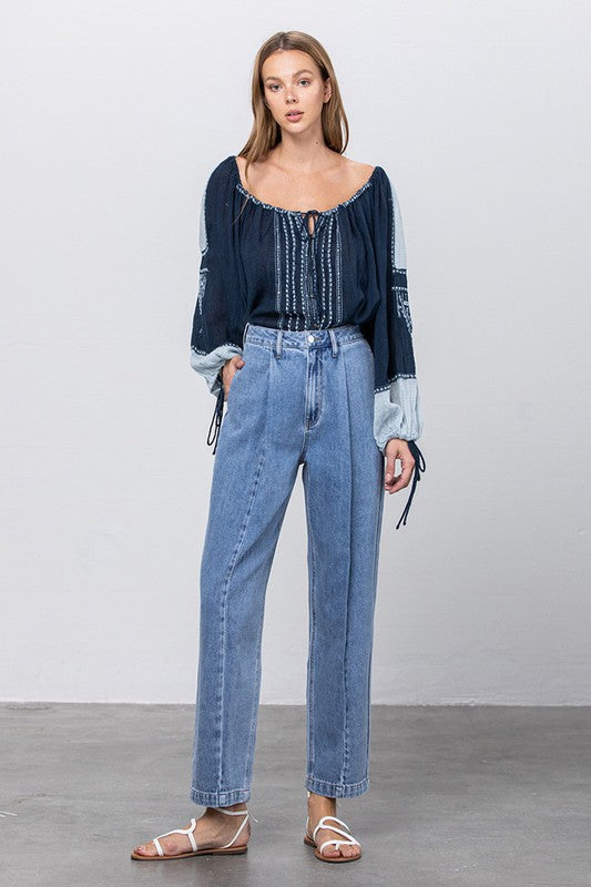 HIGH WAIST SLOUCHY JEANSHIGH WAIST SLOUCH JEANS100% COTTON(SIZE 3)WAIST 28"HIP 40 1/2"FRONT RISE 12 1/2"LEG OPENING 14 1/2"INSEAM 28 1/2"*Model wears size 3*MODELHEIGHT 5'9"WAIST 24"HIPS 35