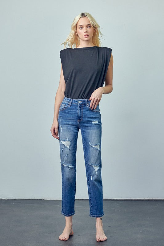 SLIM GIRLFRIEND JEANSSLIM GIRLFRIEND JEANS 98% COTTON, 2% SPANDEX(SIZE 3)WAIST 26"HIP 34 1/4"FRONT RISE 10"LEG OPENING 12 3/4"INSEAM 29"*Model wears size 3*MODELHEIGHT 5'9"WAIST 24"HIPS