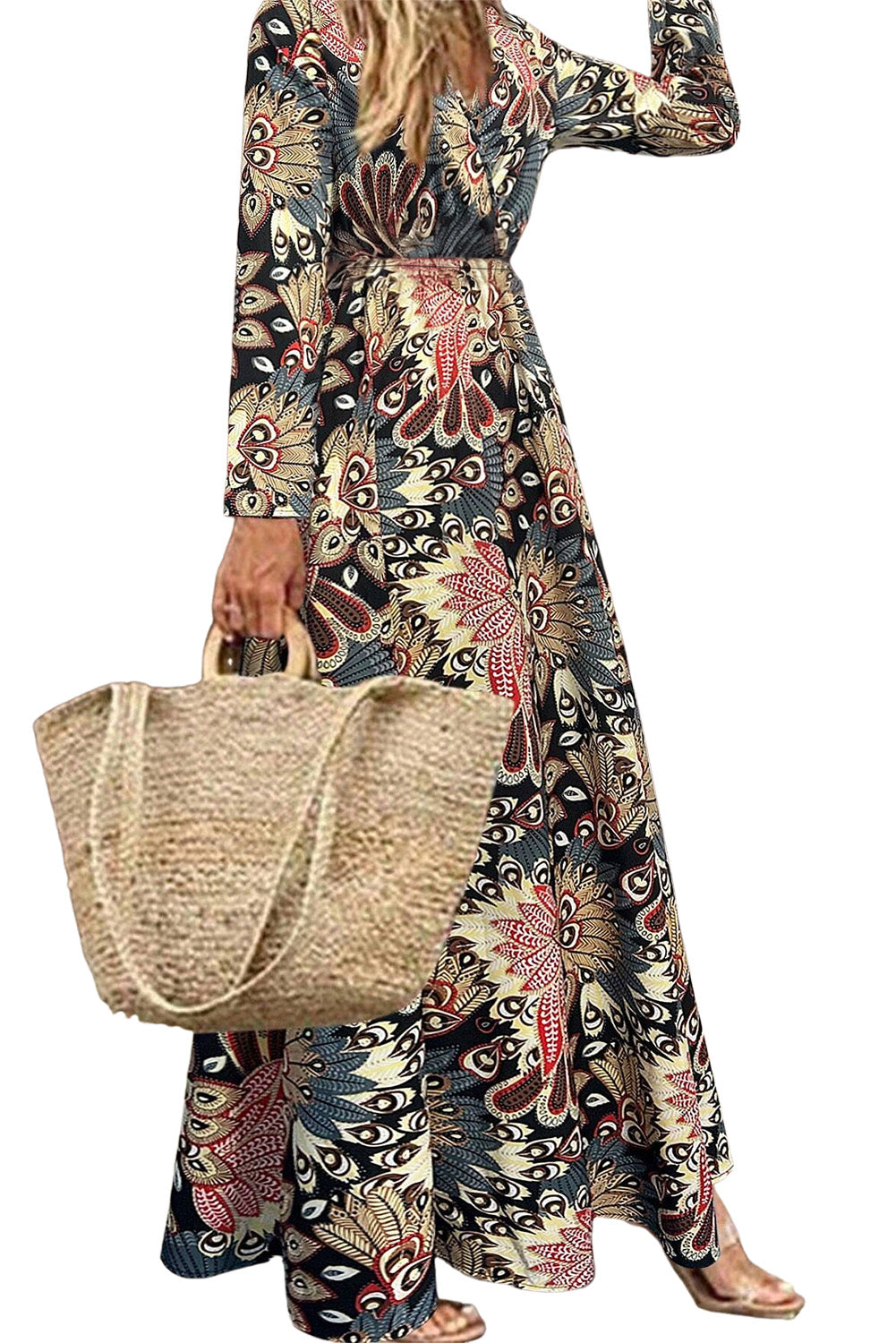 Black Floral Print V Neck Wrap High Waist Maxi DressMaterial:100%Polyester
• The intricate floral pattern adds a touch of romance to any occasion, making it perfect for both day and evening wear.
• The wrap style a