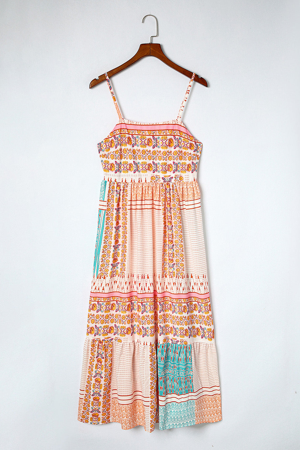 Multicolor Boho Patchwork Print Square Neck SundressMaterial:100%Polyester
Bohemian-inspired sundress with a colorful patchwork print and square neckline.
Flowy and comfortable midi dress with a loose
