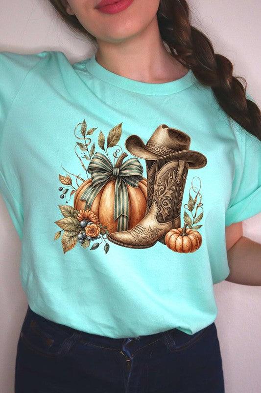 Howdy Pumpkin Western Fall Graphic TeeHowdy Pumpkin Western Fall Graphic Tee.Unisex Crew Neck Short Sleeve Tees.Crafted from premium materials, tailored to your lifestyle, ensuring a comfortable fit for
