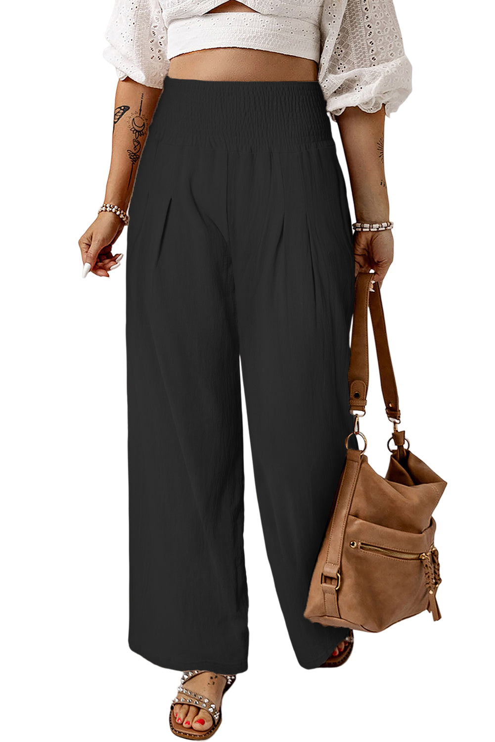 Black Smocked Wide Waistband High Waist Wide Leg PantsMaterial:65%COTTON+35%POLYESTER
Flattering smocked waistband cinches at the
waist for a lovely silhouette
High waist design elongates legs for a
st
