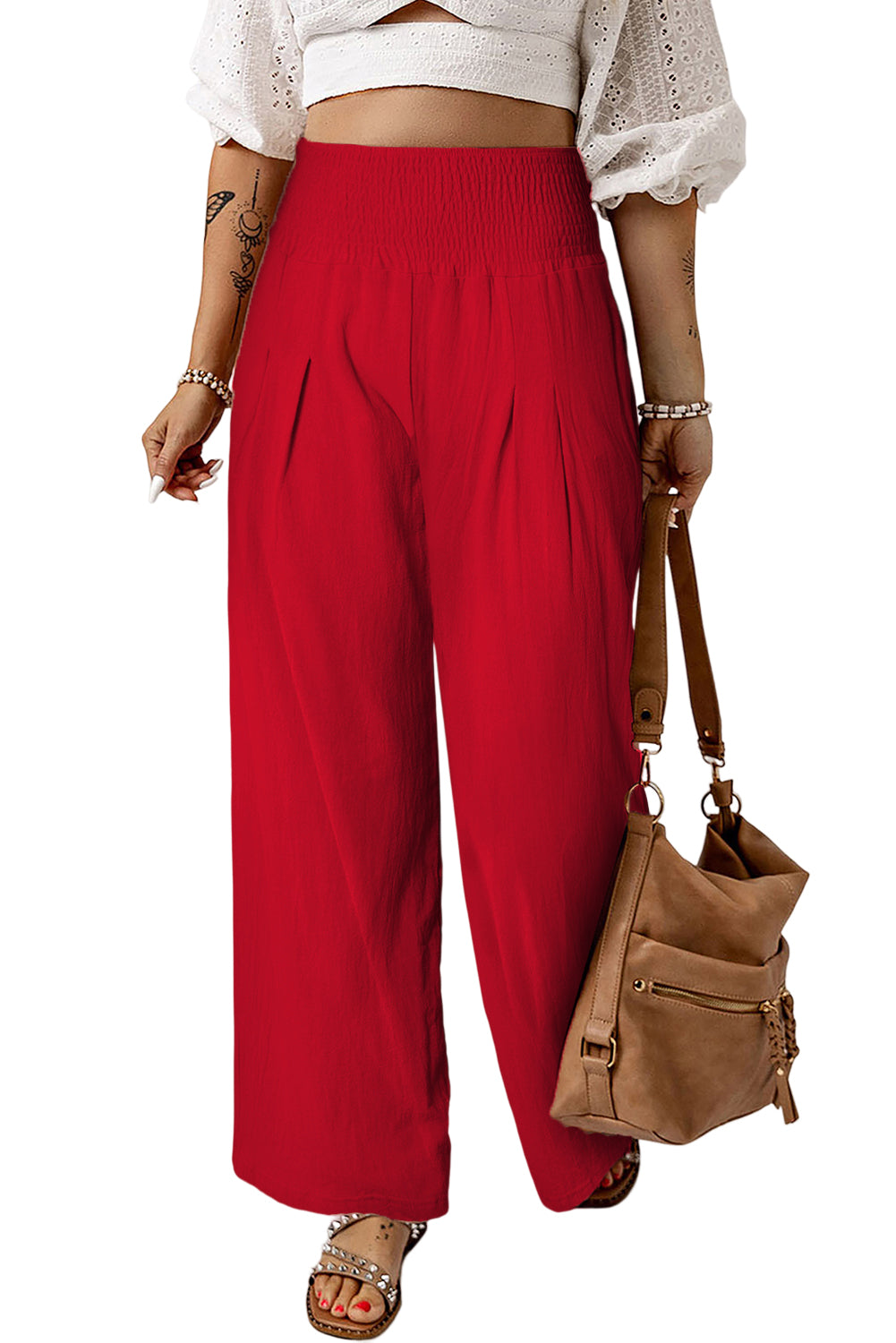 Black Smocked Wide Waistband High Waist Wide Leg PantsMaterial:65%COTTON+35%POLYESTER
Flattering smocked waistband cinches at the
waist for a lovely silhouette
High waist design elongates legs for a
st