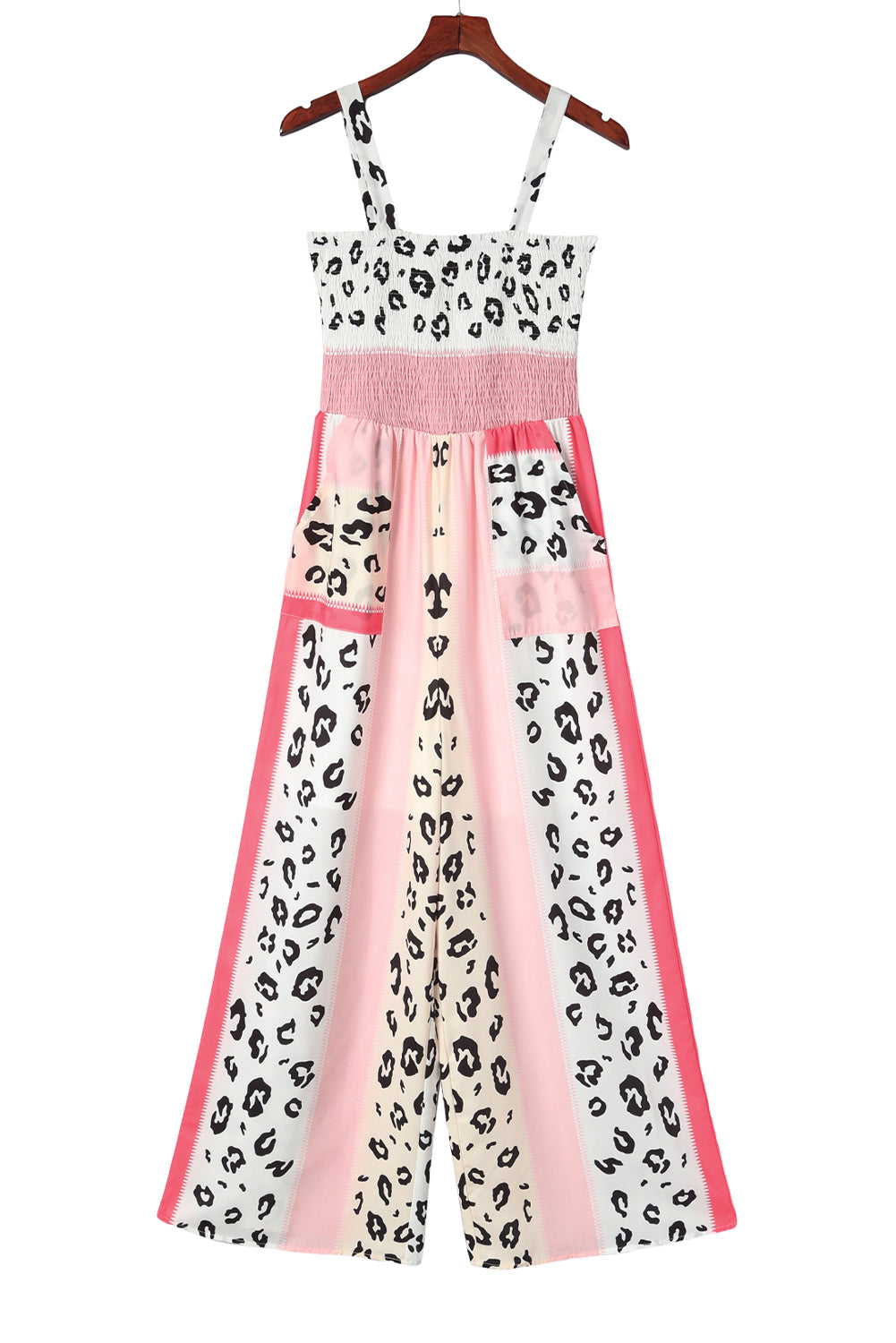 Pink Leopard Color Block Patchwork Strap JumpsuitMaterial:100%Polyester
The pink leopard color block mix print design creates a trendy and playful look, perfect for making a fashion statement.
The