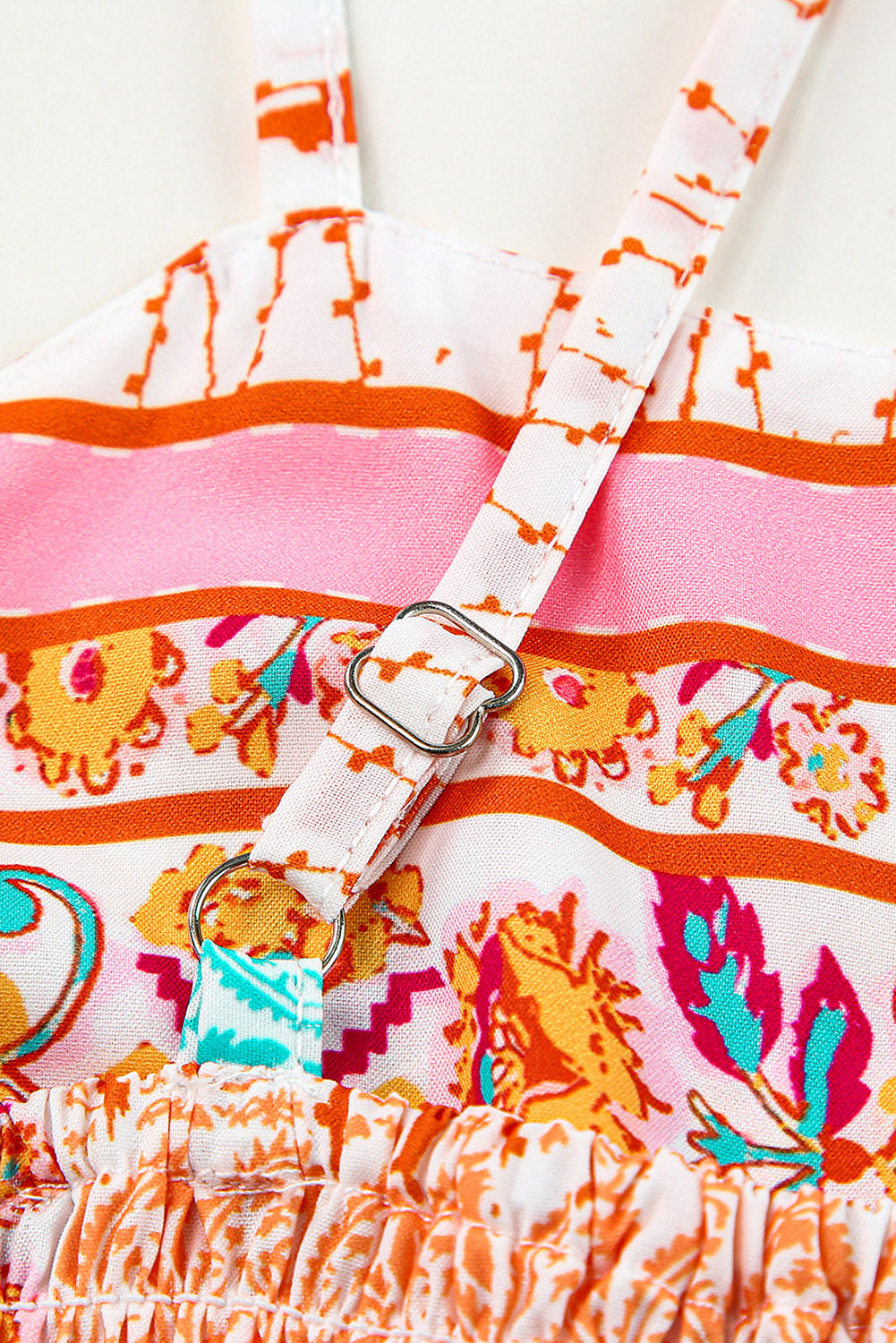 Multicolor Boho Patchwork Print Square Neck SundressMaterial:100%Polyester
Bohemian-inspired sundress with a colorful patchwork print and square neckline.
Flowy and comfortable midi dress with a loose