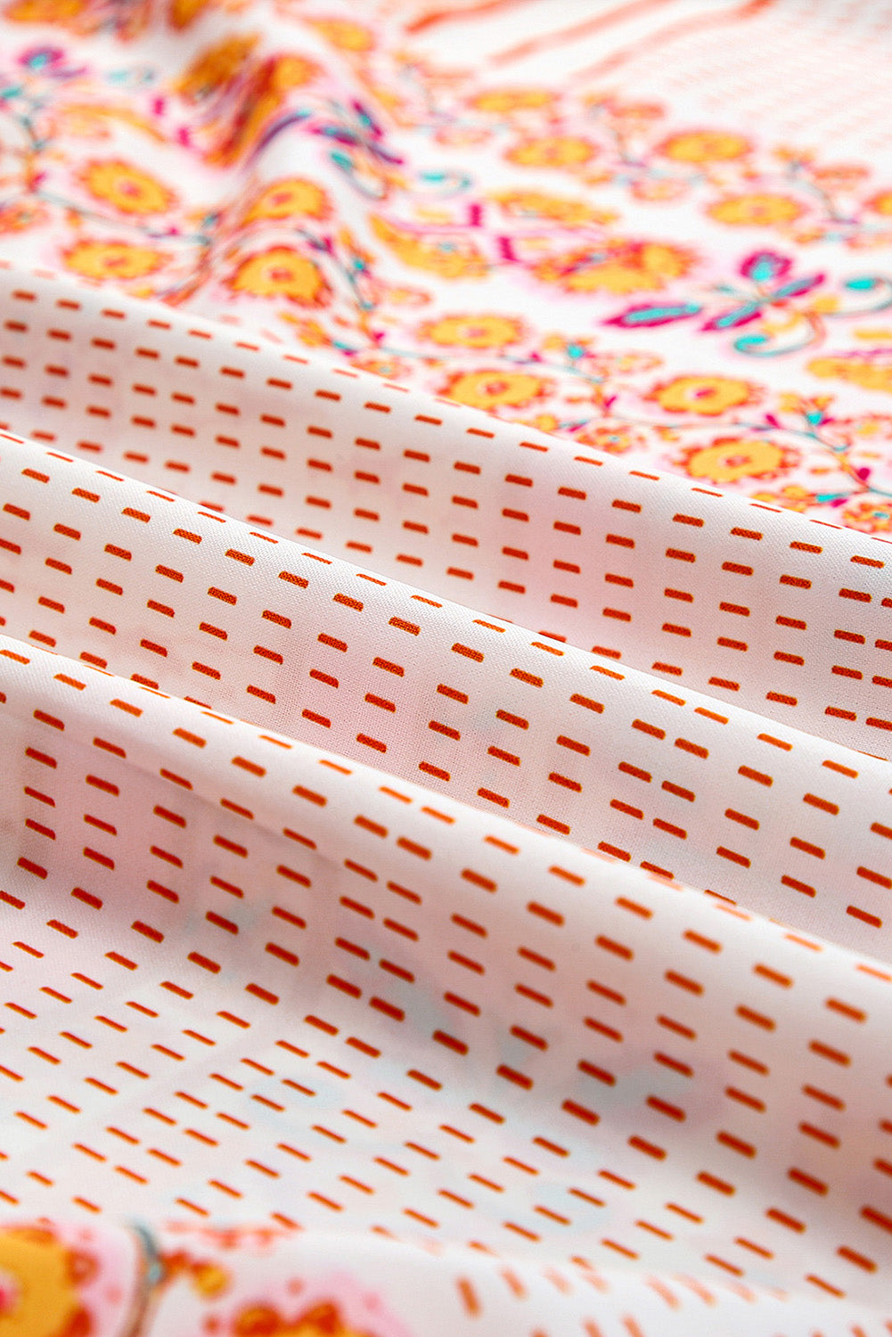 Multicolor Boho Patchwork Print Square Neck SundressMaterial:100%Polyester
Bohemian-inspired sundress with a colorful patchwork print and square neckline.
Flowy and comfortable midi dress with a loose