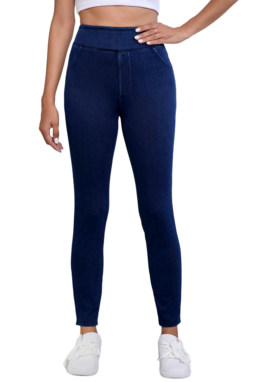 Ashleigh Casual Blue Back Pocket Stretchy Denim LeggingsMaterial:47%Polyester+42%Cotton+11%Elastane

• Stay stylish and comfortable all day in these Black Back Pocket Stretchy Denim Casual Leggings, perfect for daily wea