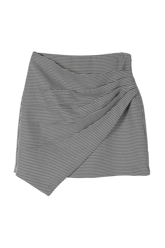 Hound tooth shirred wrap skirt- Hound tooth shirred wrap skirt- Pattern type : hound tooth pattern- Stretch : no stretch- Sheer : lined, no see through - Care instruction : machine wash cold, onl