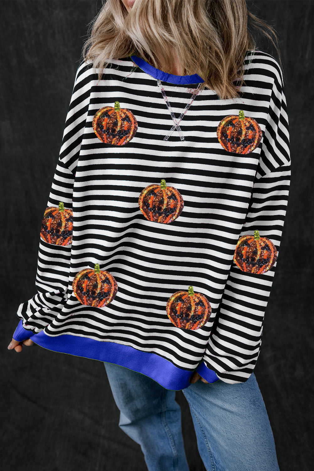 Green Stripe Funny Halloween Pumpkin Pattern Oversize SweatshirtMaterial:95%Cotton+5%Elastane

• Stand out this Halloween with the Green Stripe Funny Pumpkin  Oversize Sweatshirt, perfect for adding a touch of humor to your spoo