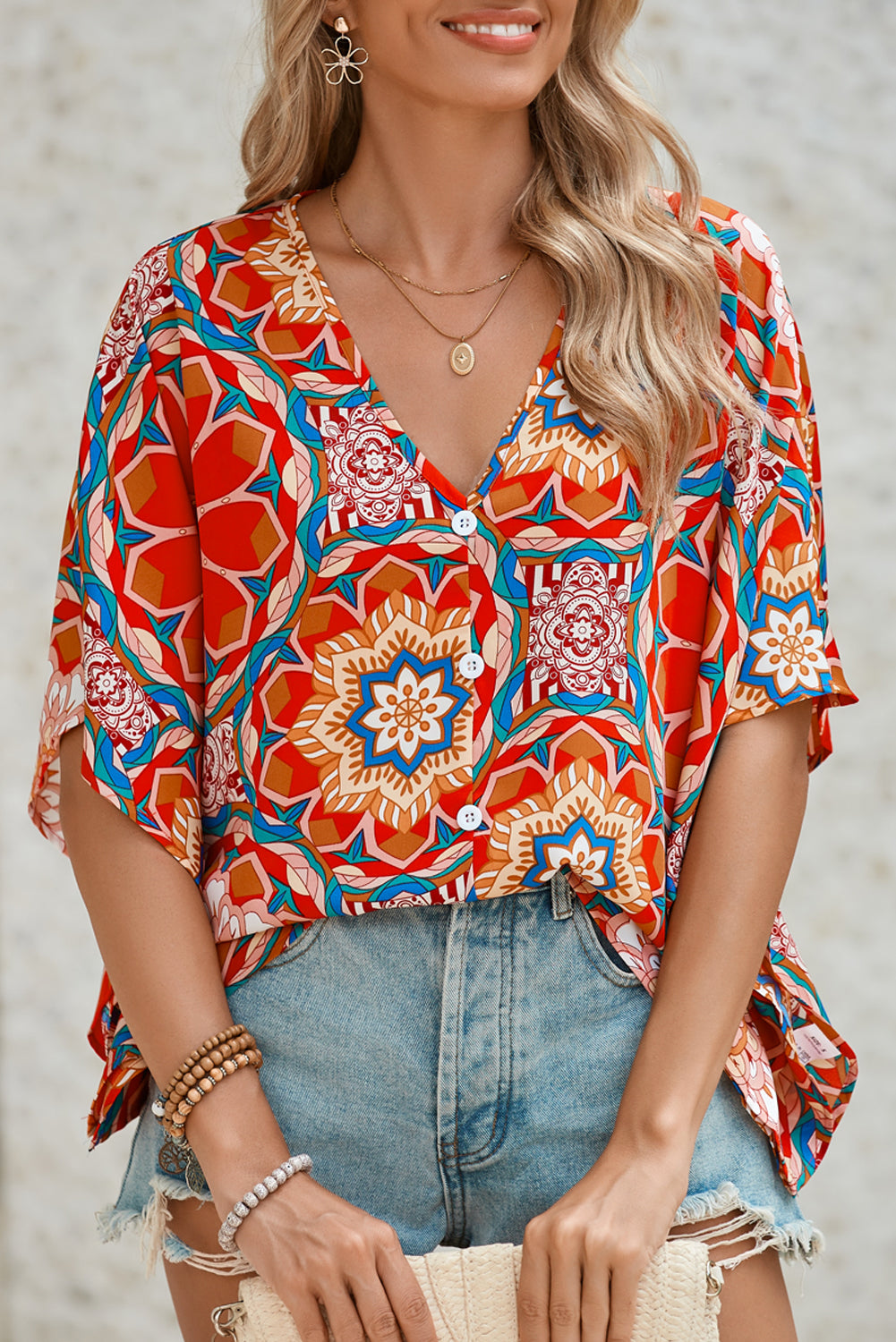 Red Floral Print V Neck Button Decor Batwing BlouseMaterial:100%Polyester



		Flowy floral top: Breezy and comfy with a V-neck and loose batwing sleeves.
	
	
		Button-up floral blouse: Features a flattering V-n