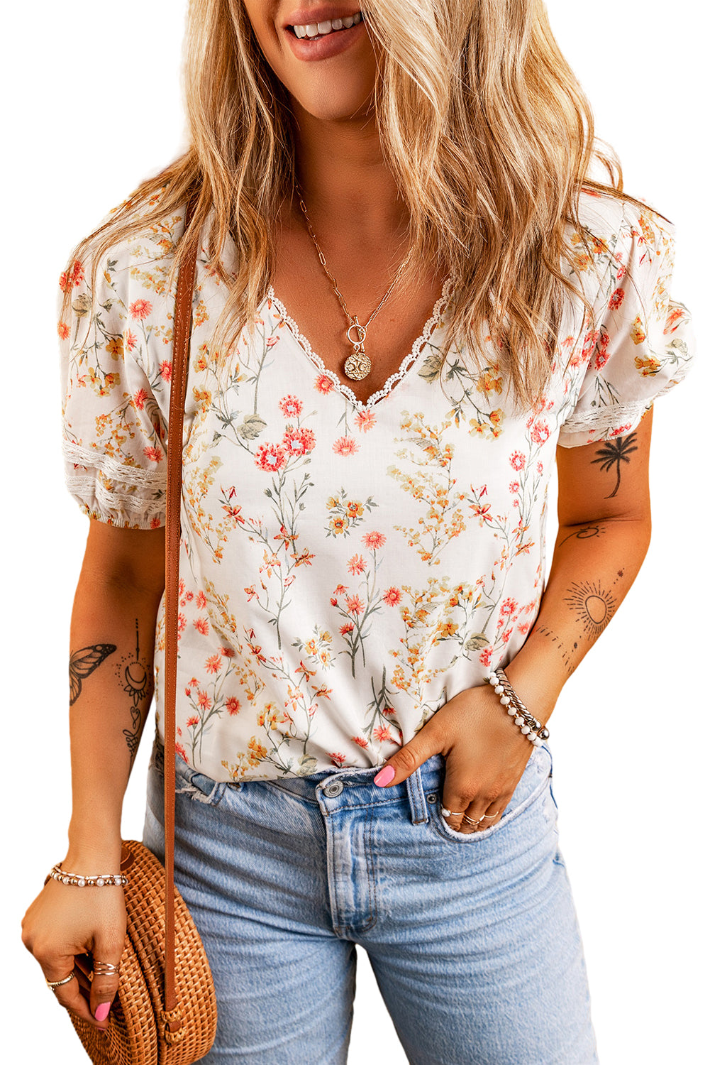 Beige Boho Floral Lace Trim Short Sleeve BlouseMaterial:100%Polyester

• Embrace bohemian chic with this blouse, featuring intricate lace details that add a touch of elegance to your look.
• The V-neck design o