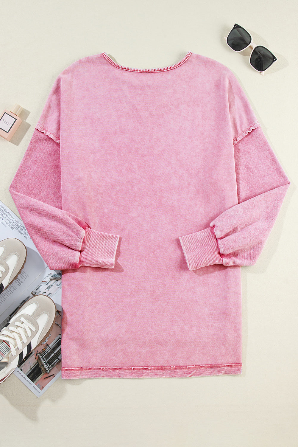 Orchid Petal Mineral Wash Drop Shoulder Oversized SweatshirtMaterial:85%Cotton+15%Polyester

• The unique patchwork design adds a stylish twist to your casual look.
• Enjoy the comfort of the oversized fit and drop shoulder