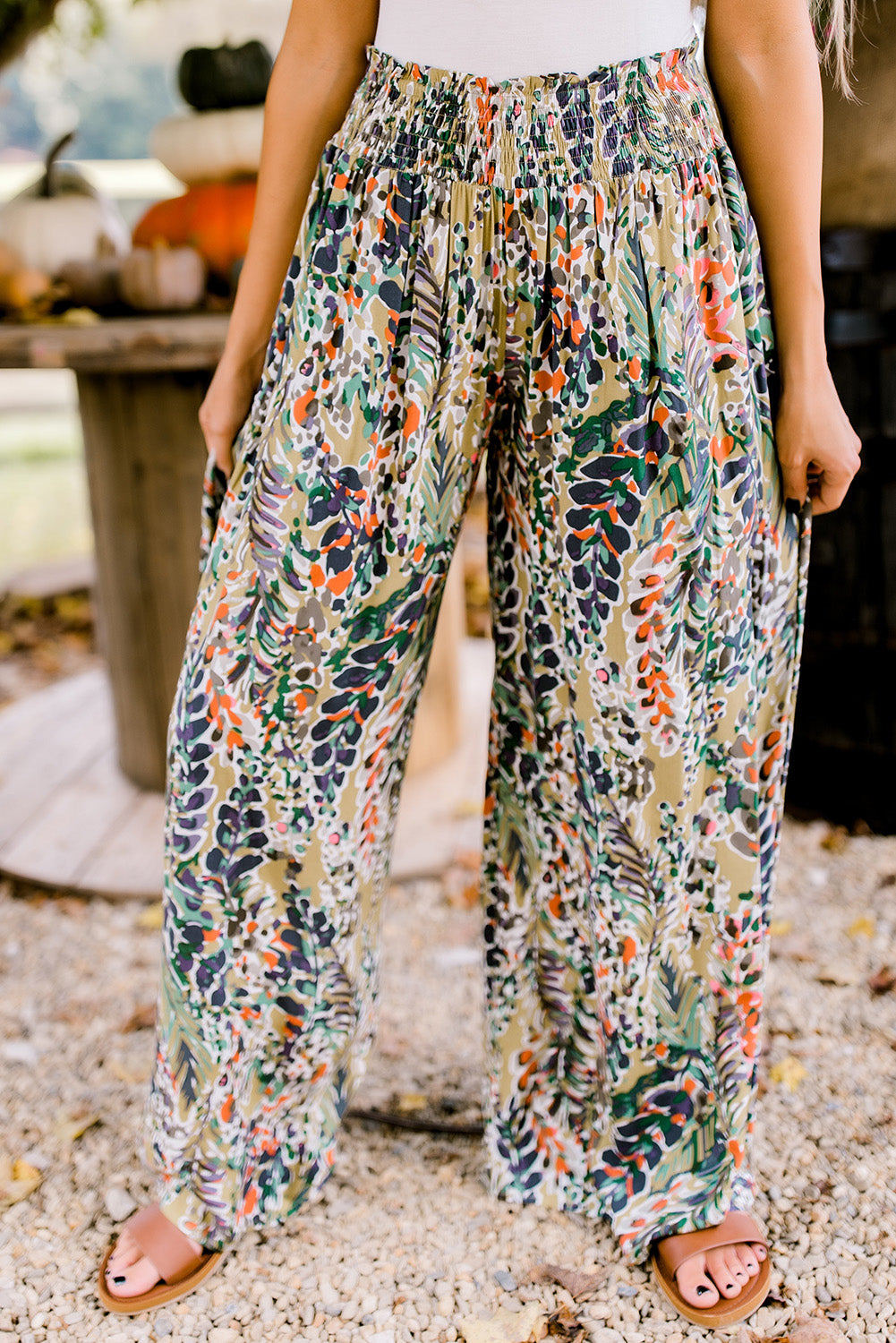 Multicolor Abstract Print Shirred High Waist Wide Leg PantsMaterial:100%Viscose



		The pants feature a vibrant and colorful floral print, adding a lively touch to your wardrobe.
	
	
		Made of soft and lightweight fabr