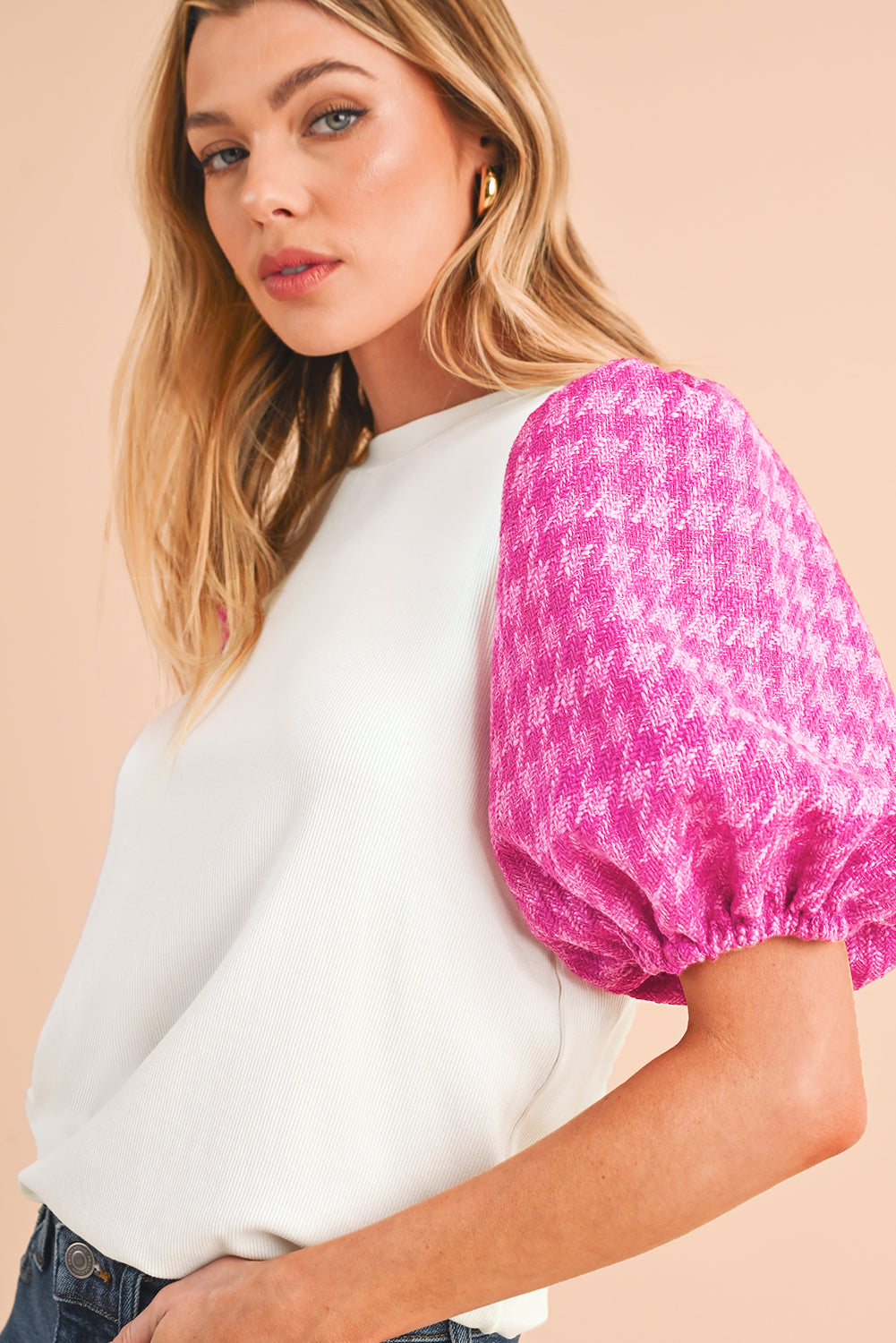 White Tweed Lantern Sleeve Patchwork BlouseMaterial:93%Viscose+7%Elastane



		The blouse features lantern sleeves, which are characterized by their voluminous and puffed shape. 
	
	
		The blouse can be 