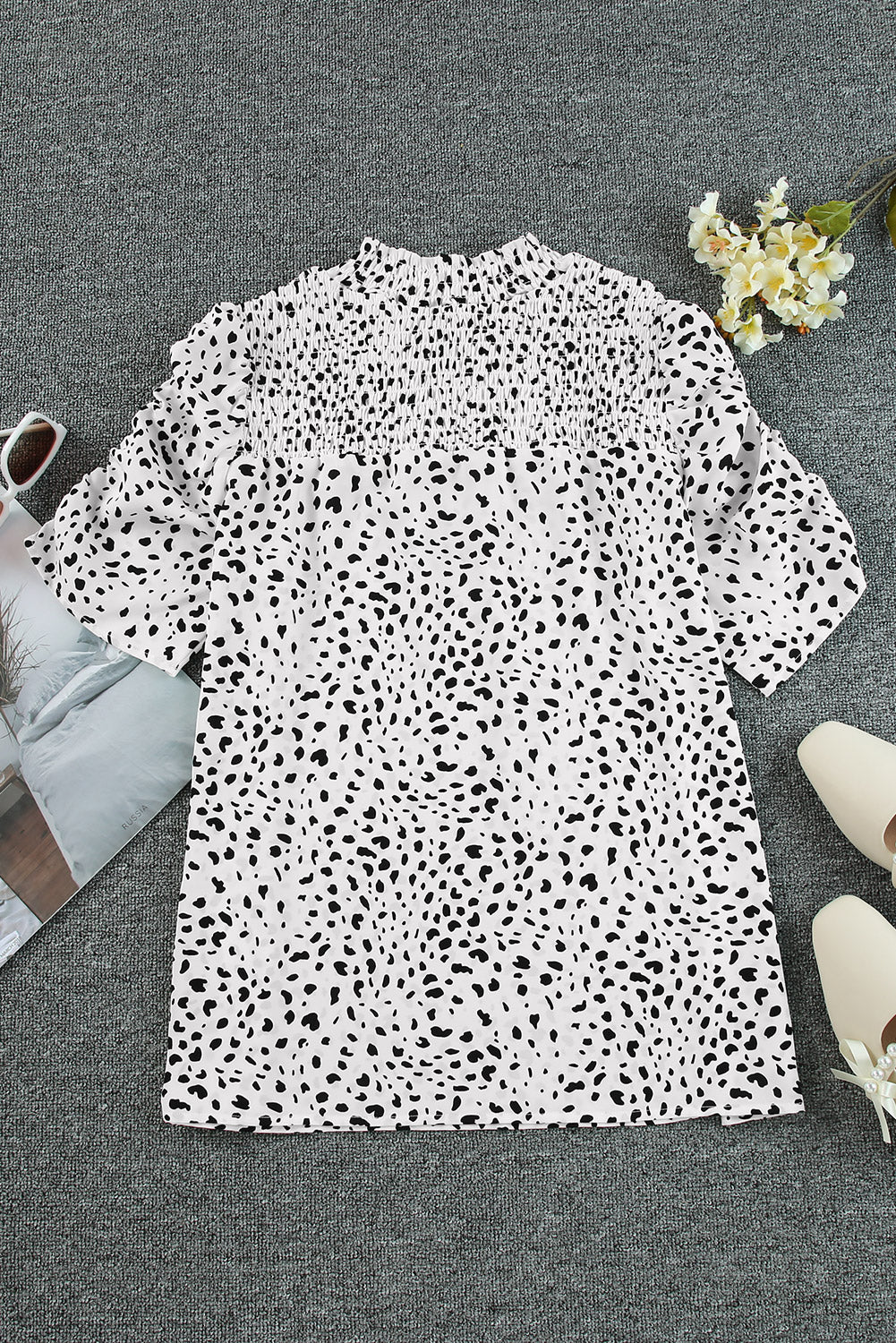 White Leopard Smocked Casual Bubble Sleeve BlouseMaterial:100%Polyester



		•MOQ: From $39
	
	
		•Dropshipping: Place orders at Shewin, and we will ship the merchandise directly to your customers. Our dropshi