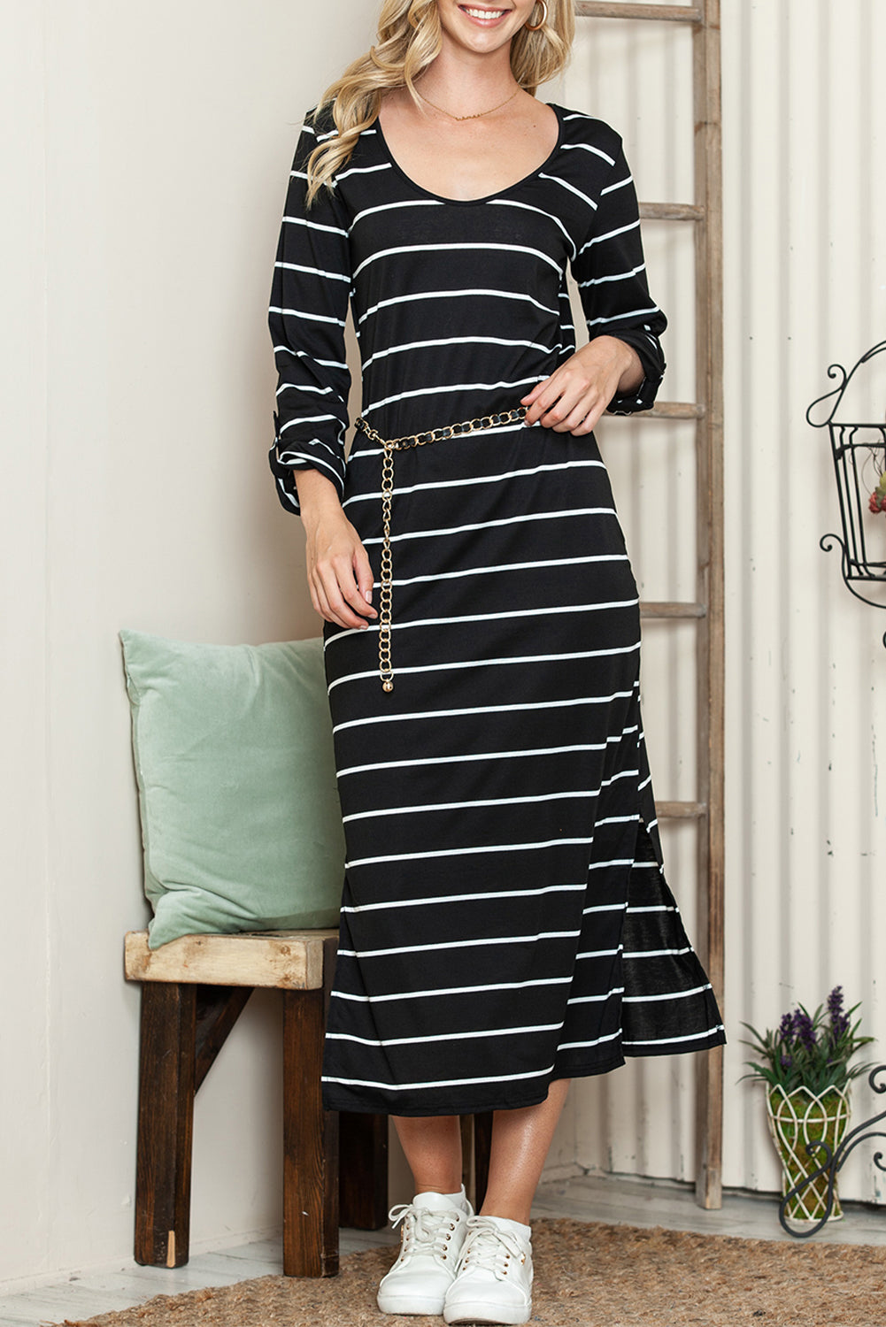 Black Striped Casual Slit High Waist Midi DressMaterial:95%POLYESTER+5%ELASTANE



		You will be a beautiful sight in this casual long dress with side splits
	
	
		The stripe print is in fashion and never go