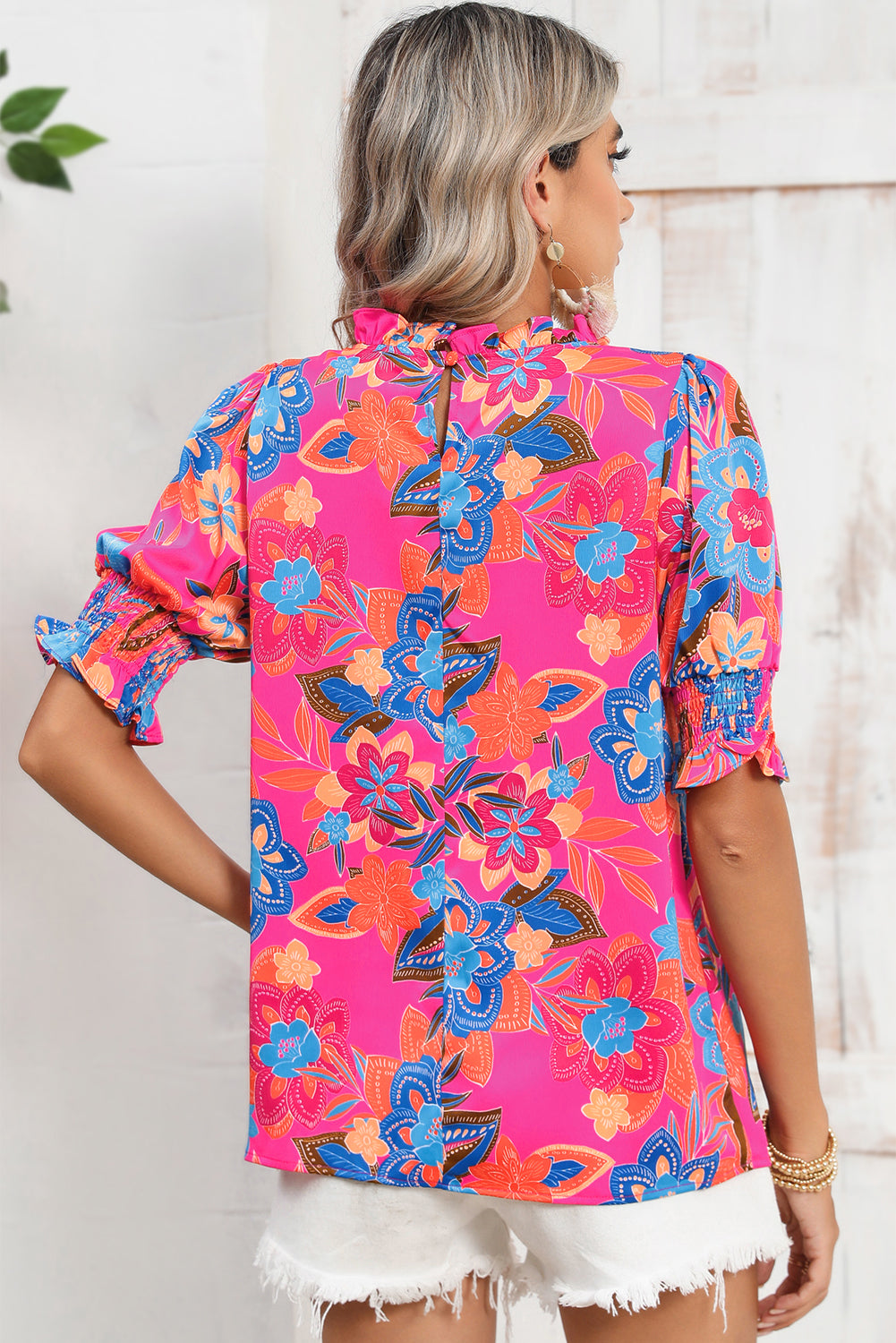 Rose Frill Neck Puff Sleeve Boho Floral BlouseMaterial:97%Polyester+3%Elastane



		The blouse features a charming bohemian floral print, adding a touch of femininity and boho flair to your outfit.
	
	
		Wi