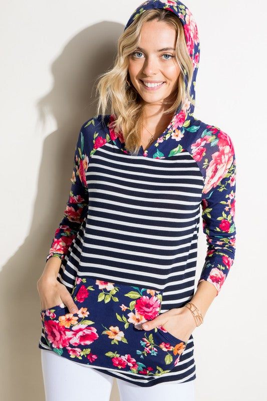 STRIPE FLORAL MIX HOODIE TOPSTRIPE FLORAL PRINT MIXED FRONT POCKET HOODIE LONG SLEEVE HIGH LOW TOP95% RAYON, 5% SPANDEX MADE IN USAS/M/L 2-2-2
Style: Casual
Print / Pattern: STRIPE &amp; FLORAL