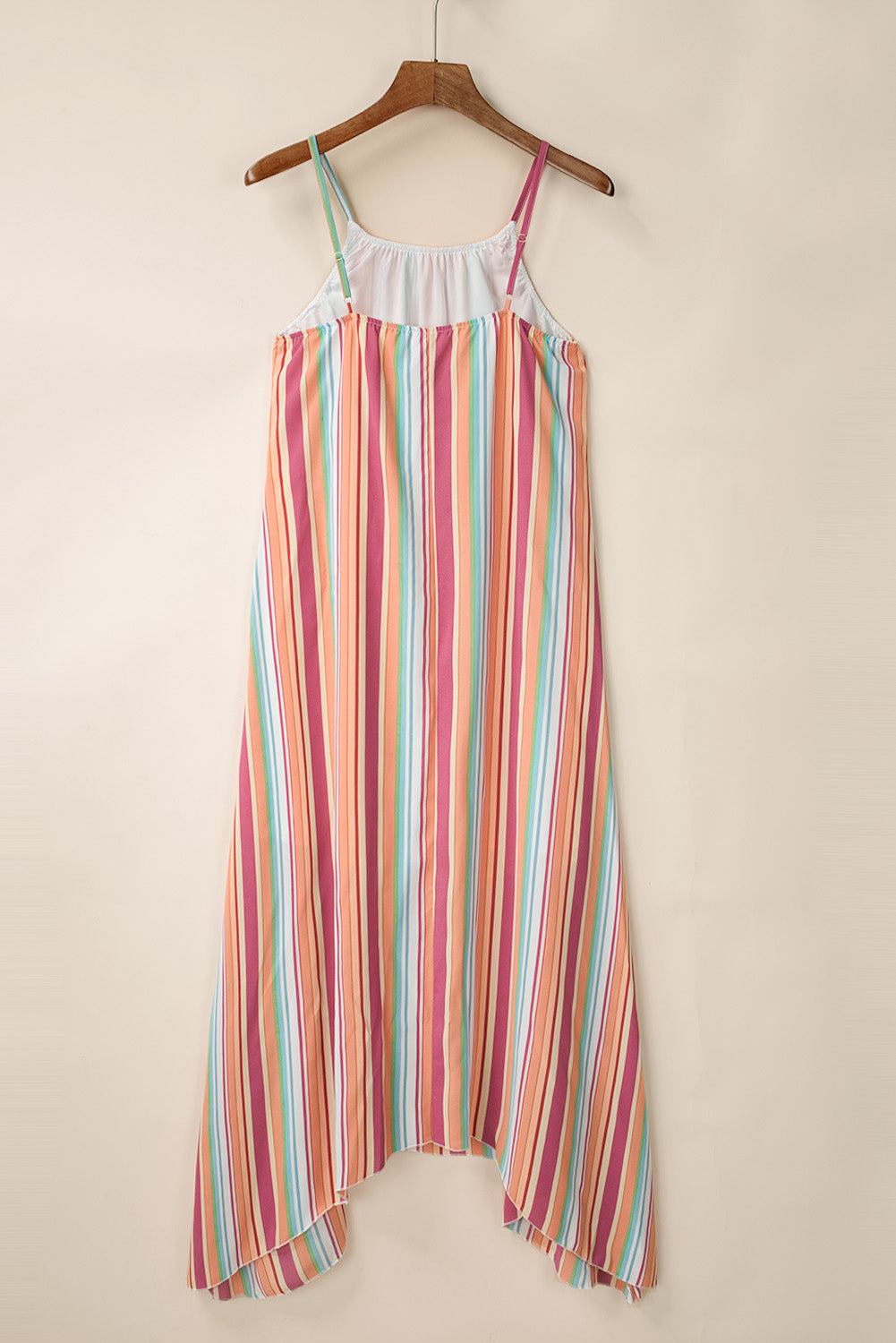 Bohemian Striped Colorblock Spaghetti Strap Sleeveless Maxi DressMaterial:100%Polyester



		•Bold and eye-catching vertical stripes add a trendy touch.
	
	
		•Sleeveless design keeps you cool on hot days.
	
	
		•Boho styl