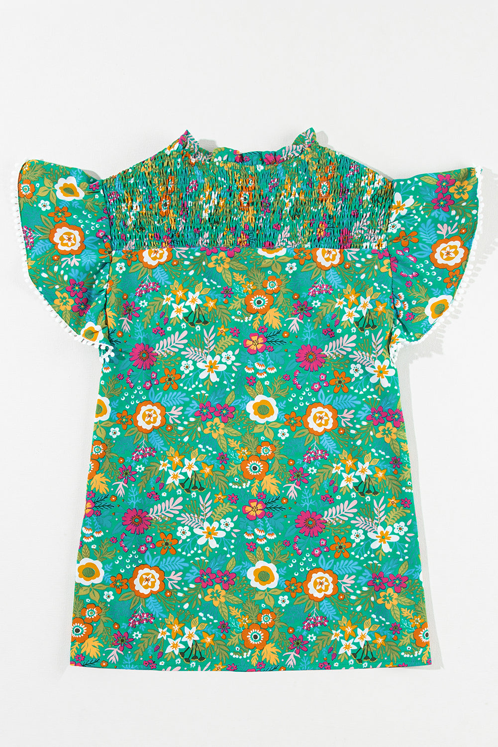 Green Lace Trim Flutter Sleeve Tropical Floral Print BlouseMaterial:100%Polyester


	


		The blouse features a vibrant tropical floral print and delicate lace trim for a feminine and stylish look.
	
	
		With its flut