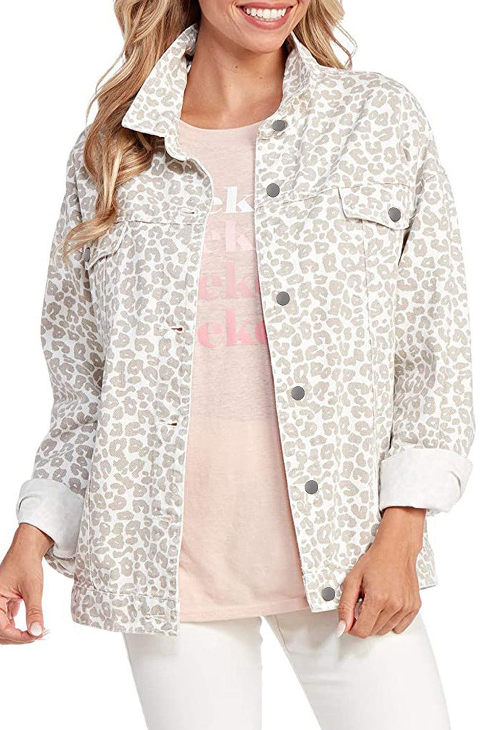 White Leopard Printed Flap Pocket Denim JacketMaterial:60%Cotton+40%Polyester

• Stand out in style with this jacket, featuring a bold print that adds a touch of wild sophistication to your look.
• Crafted wit