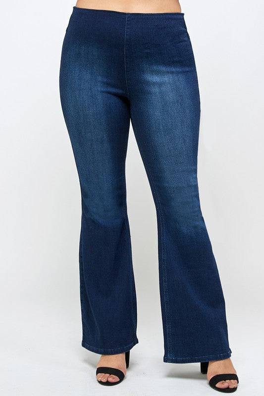 Plus Size Mid Rise Banded Wide Flare JeansPlus Size Mid Rise Banded Wide Flare Jeans- 68% Cotton, 28% Polyester, 2% Rayon, 2% Spandex- Stretch Denim- Wide Flare Leg- Imported, Designed In USASize XL- Waist 3