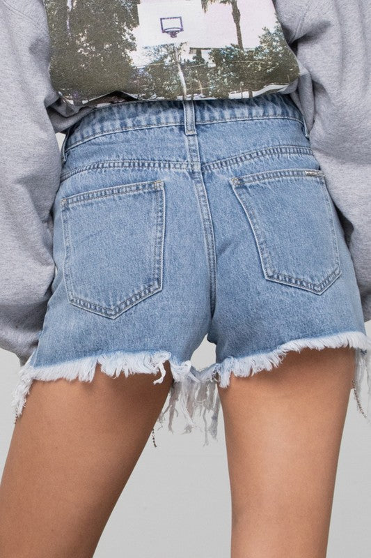 RHINESTONE PREMIUM DENIM SHORTSRHINESTONE DENIM SHORTS100% COTTON(SIZE S)WAIST 29"HIP 37 1/2"FRONT RISE 9 1/2"LEG OPENING 22"INSEAM 3 1/2"*Model wears size 3*MODELHEIGHT 5'9"WAIST 24"HIPS 35"BUST 