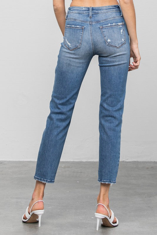 MID RISE SLIM GIRLFRIEND JEANSMID-RISE SLIM GIRLFRIEND JEANS 69.5% COTTON, 27% POLYESTER, 3.5% SPANDEX(SIZE 3)WAIST 25 1/2"HIP 32 1/2"FRONT RISE 9 1/2"LEG OPENING 12"INSEAM 27 1/2"*Model wears si