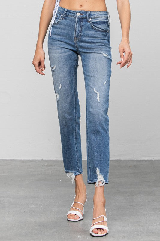 MID RISE SLIM GIRLFRIEND JEANSMID-RISE SLIM GIRLFRIEND JEANS 69.5% COTTON, 27% POLYESTER, 3.5% SPANDEX(SIZE 3)WAIST 25 1/2"HIP 32 1/2"FRONT RISE 9 1/2"LEG OPENING 12"INSEAM 27 1/2"*Model wears si