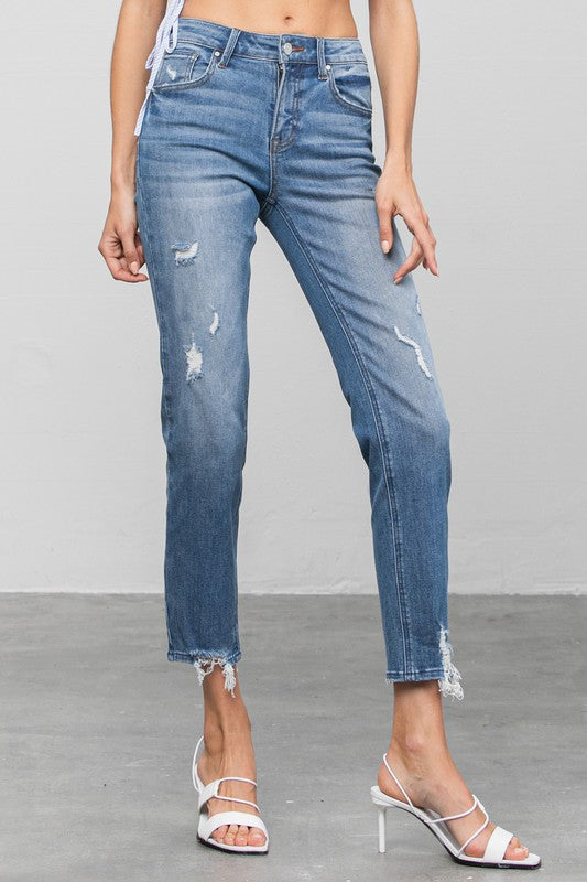 MID RISE SLIM GIRLFRIEND JEANSMID-RISE SLIM GIRLFRIEND JEANS 69.5% COTTON, 27% POLYESTER, 3.5% SPANDEX(SIZE 3)WAIST 25 1/2"HIP 32 1/2"FRONT RISE 9 1/2"LEG OPENING 12"INSEAM 27 1/2"*Model wears si