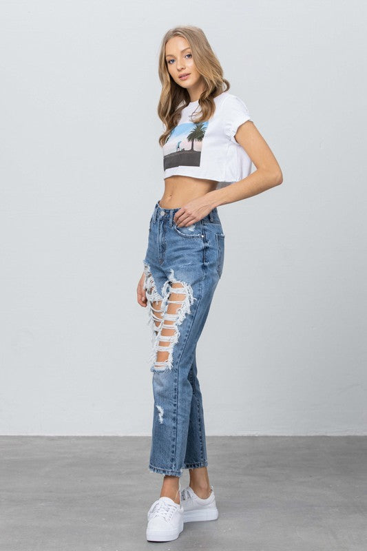 HIGH RISE MOM JEANSHIGH RISE MOM JEANS 100% COTTON(SIZE 3)WAIST 28"HIP 38 1/4"FRONT RISE 11"LEG OPENING 13 1/4"INSEAM 27"*Model wears size 3*MODELHEIGHT 5'9"WAIST 24"HIPS 35"BUST 34"SI