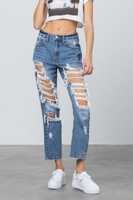 HIGH RISE MOM JEANSHIGH RISE MOM JEANS 100% COTTON(SIZE 3)WAIST 28"HIP 38 1/4"FRONT RISE 11"LEG OPENING 13 1/4"INSEAM 27"*Model wears size 3*MODELHEIGHT 5'9"WAIST 24"HIPS 35"BUST 34"SI