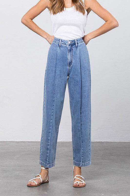 HI-WAIST SLOUCH JEANSHI-WAIST SLOUCH JEANSINSANE GENE PREMIUM DENIM Insane Gene product is a premium grade denim that is designed by world-class Insane Gene designers and manufactured wi