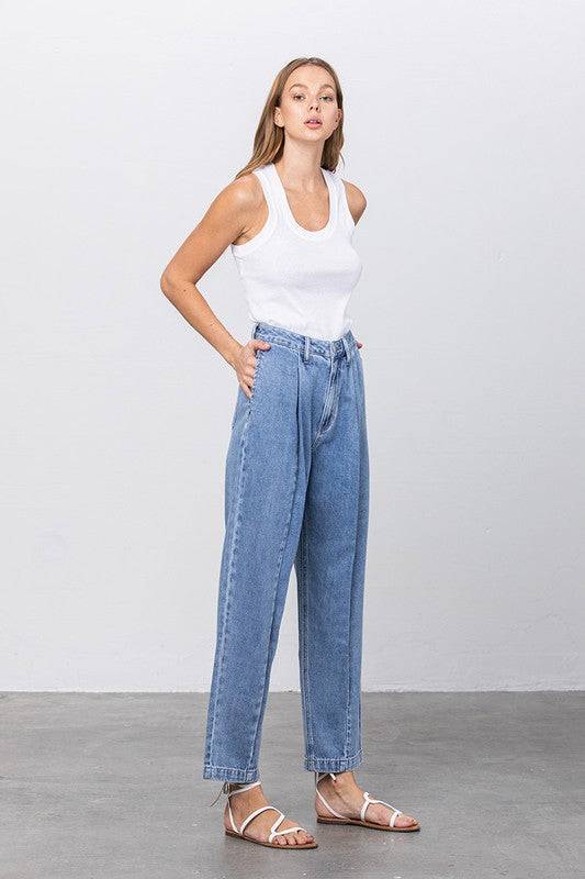 HI-WAIST SLOUCH JEANSHI-WAIST SLOUCH JEANSINSANE GENE PREMIUM DENIM Insane Gene product is a premium grade denim that is designed by world-class Insane Gene designers and manufactured wi