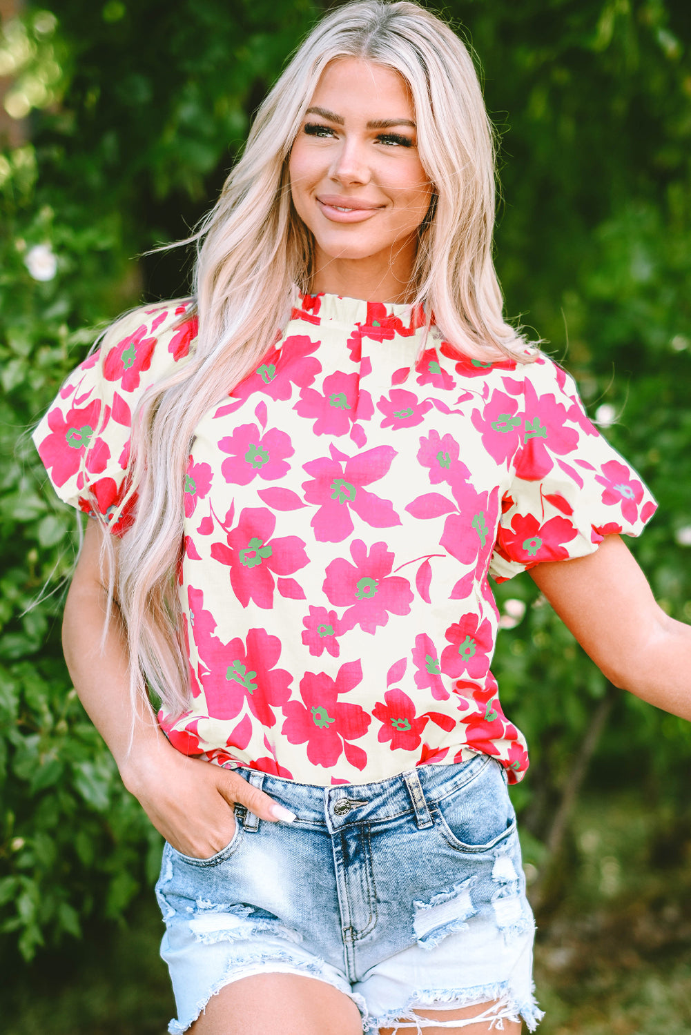 Beige Puff Sleeve Frill Neckline Floral BlouseMaterial:100%Cotton



		The blouse features a charming floral pattern and elegant frill neckline, adding a touch of romance to your outfit.
	
	
		Crafted from 