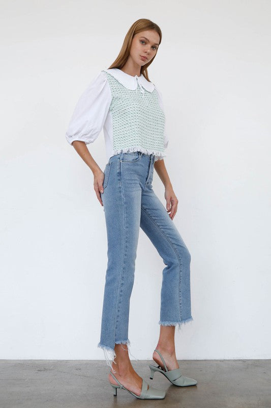 HIGH RISE CROP BOOT CUT JEANSHIGH RISE CROP BOOT CUT JEANS68% COTTON, 29% POLYESTER, 1% RAYON, 2% SPANDEX(SIZE 3)WAIST - 25"HIP - 32 1/2"INSEAM - 26"FRONT RISE - 10"LEG OPENING - 16 1/4"*Model w