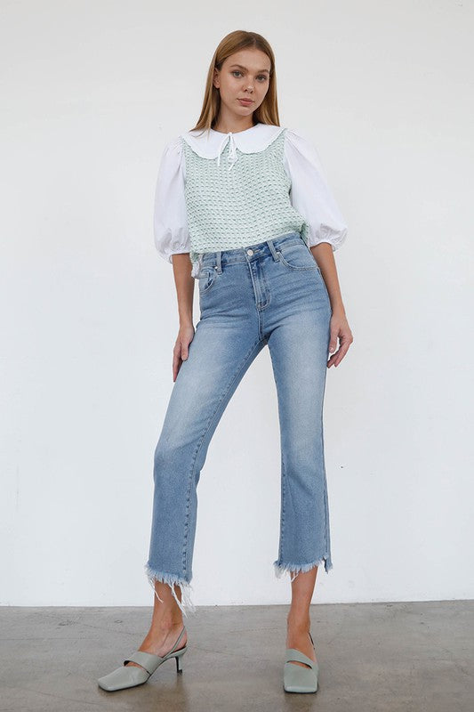 HIGH RISE CROP BOOT CUT JEANSHIGH RISE CROP BOOT CUT JEANS68% COTTON, 29% POLYESTER, 1% RAYON, 2% SPANDEX(SIZE 3)WAIST - 25"HIP - 32 1/2"INSEAM - 26"FRONT RISE - 10"LEG OPENING - 16 1/4"*Model w