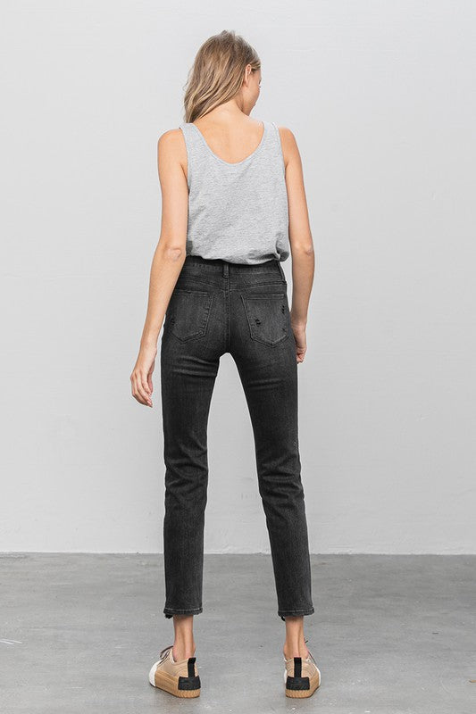 MID-RISE ANKLE STRAIGHT JEANSMID-RISE ANKLE STRAIGHT JEANS 49% COTTON, 29% POLYESTER, 21% RAYON, 1% SPANDEX(SIZE 3)WAIST 24 1/2"HIP 32 1/2"FRONT RISE 9 1/2"LEG OPENING 12 1/4"INSEAM 27 1/2"*Mode