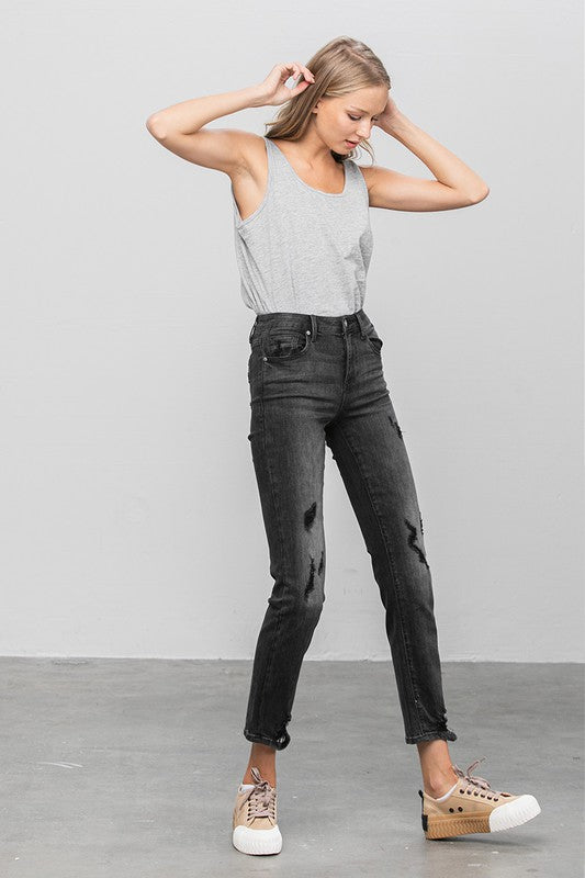 MID-RISE ANKLE STRAIGHT JEANSMID-RISE ANKLE STRAIGHT JEANS 49% COTTON, 29% POLYESTER, 21% RAYON, 1% SPANDEX(SIZE 3)WAIST 24 1/2"HIP 32 1/2"FRONT RISE 9 1/2"LEG OPENING 12 1/4"INSEAM 27 1/2"*Mode