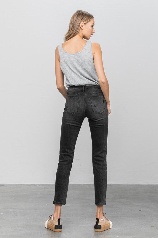 MID-RISE ANKLE STRAIGHT JEANSMID-RISE ANKLE STRAIGHT JEANS 49% COTTON, 29% POLYESTER, 21% RAYON, 1% SPANDEX(SIZE 3)WAIST 24 1/2"HIP 32 1/2"FRONT RISE 9 1/2"LEG OPENING 12 1/4"INSEAM 27 1/2"*Mode