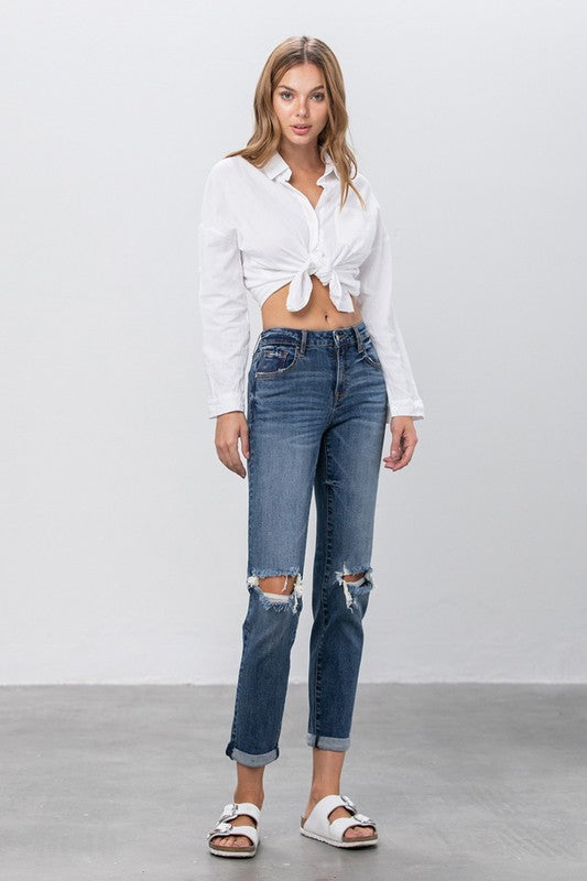 MID-RISE SLIM BOYFRIEND JEANSMID-RISE SLIM BOYFRIEND JEANS98% COTTON, 2% SPANDEX(SIZE 3)WAIST 26"HIP 33 1/2"FRONT RISE 9 1/2"LEG OPENING 12"INSEAM 29"*MODEL WEARS SIZE 3*MODELHEIGHT 5'9"WAIST 24