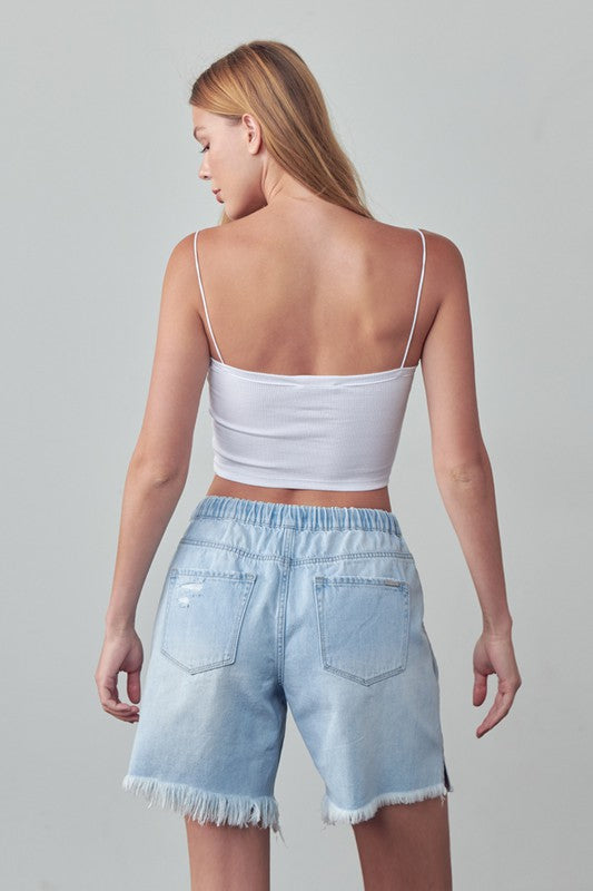 MID-RISE SLOUCH SHORTSMID-RISE SLOUCH SHORT100% COTTON(SIZE 3) WAIST 28 1/2"HIP 39"FRONT RISE 11"INSEAM 8"LEG OPENING 23 3/4"*Model wears size S*MODELHEIGHT 5'9"WAIST 24"HIPS 35"BUST 34"S