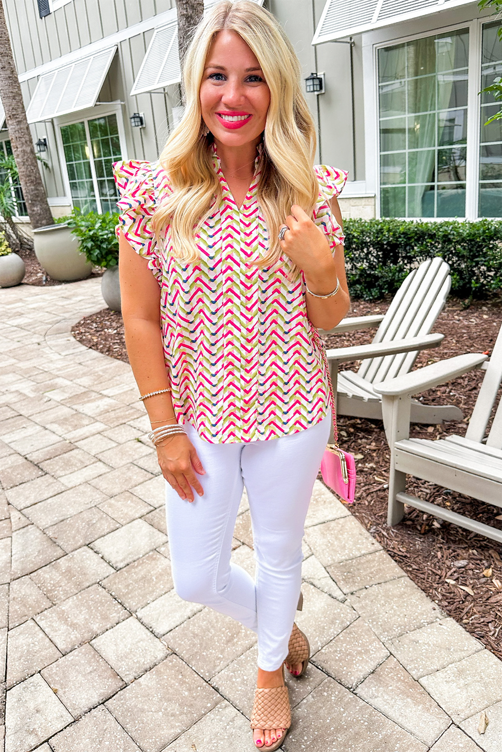 Multicolor Chevron Print Frill V Neck Ruffle BlouseMaterial:100%Polyester



		Be a style icon in this printed blouse
	
	
		This stylish top is featured with chevron print all over
	
	
		It has a ruffled notc