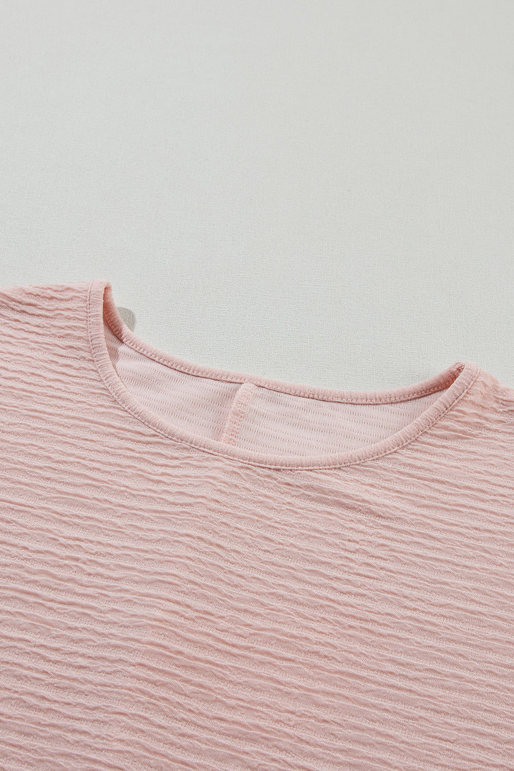 Light Pink Solid Textured Frill Cuffs Short Sleeve BlouseMaterial:95%Polyester+5%Elastane



		Embrace effortless elegance with our blouse, crafted from high-quality fabric for a comfortable and stylish fit.
	
	
		Thi